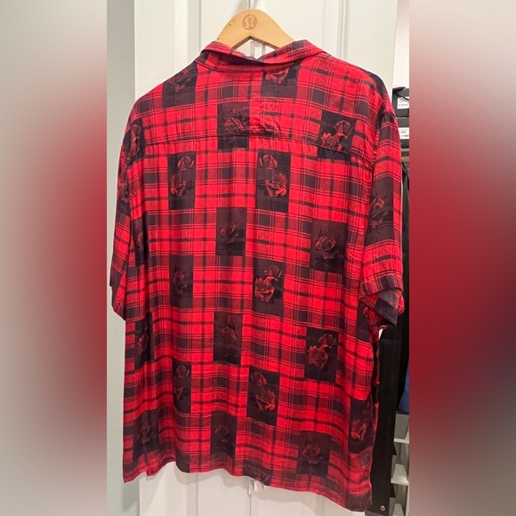 All Saints Men’s Red Rose Relaxed Fit - Picture 2 of 5